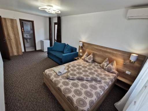 Pensiunea Bebe - Housity