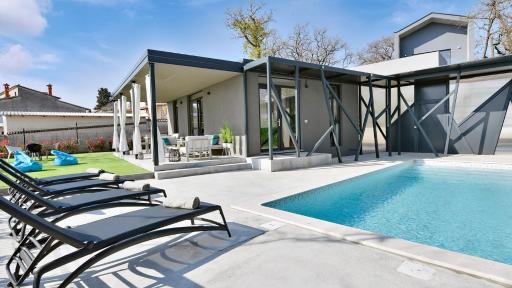 Villa Barcolana - Housity
