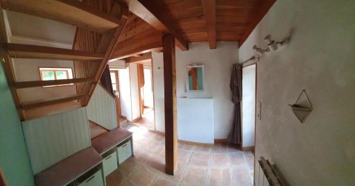 Auverg'Nature gîte Les Poulettes, piscine partagée - Housity