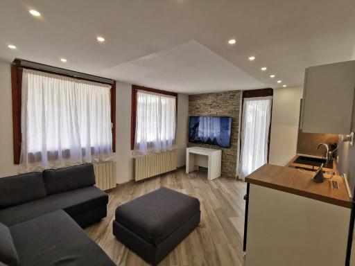 Aqua Apartment - very Ski In & Ski Out CIR 0436 - Housity