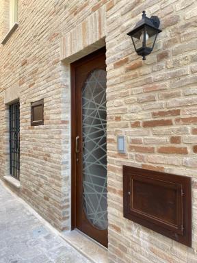 AFFITTACAMERE LA VOLPE - Housity