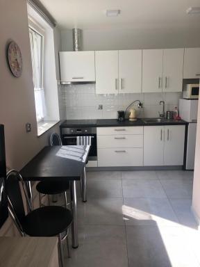 Za Rogiem2 - Housity