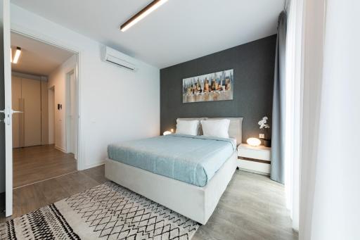 North Twin - Aviatiei - Housity