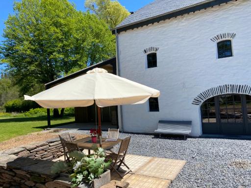 Le Scailleteux - Gîte de charme clôturé, accès à la rivière - Housity