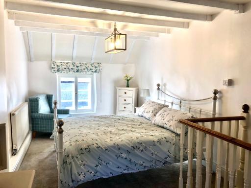 Hill Cottage, Thornton-Le-Dale - Housity
