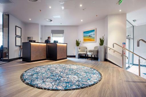 Ten Hill Place - Housity