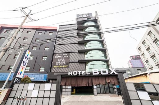 Gunsan Hotel BOX - Housity
