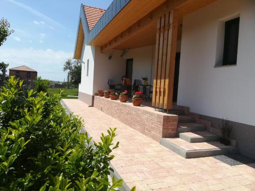 Edina Vendégház-Gyenesdiás - Housity