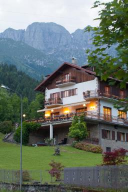 Albergo Ristorante Scanapà - Housity