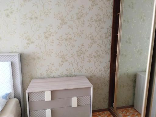 Kvartira vozle skvera druzhba - Housity