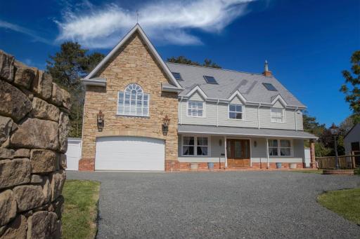 Matlock House - Housity