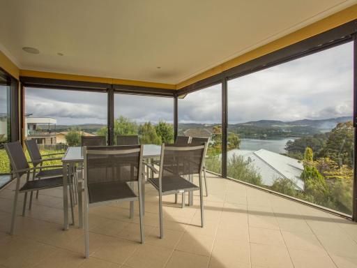 Top Views on Lakewood - Housity