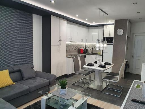 Dévai-LUX Apartman Sárvár - Housity
