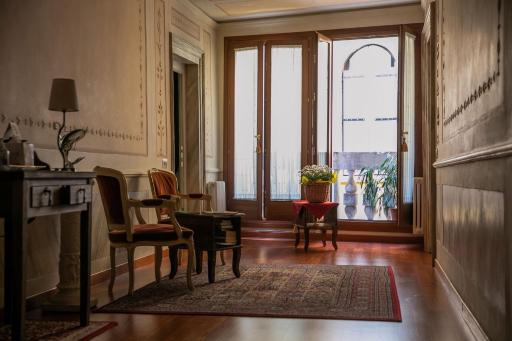 Hidden Gem in Venice - Housity