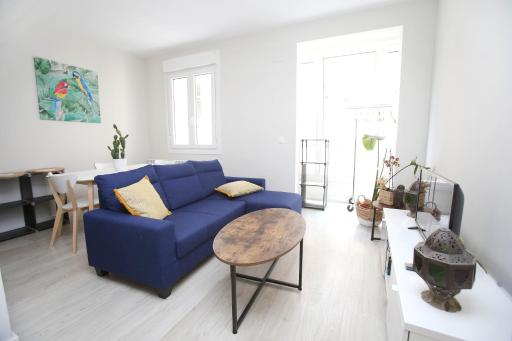 EL RINCON DE LA MERCED junto Laurel Aire acondicionado By Apartamentos Logrono org - Housity