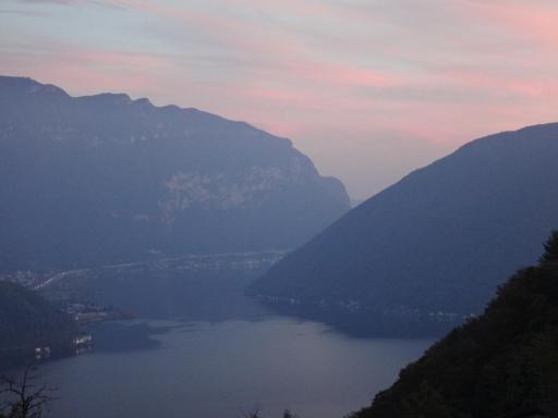 Wohnung mit See Sicht in Carona - Housity