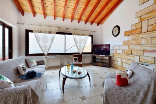 Golden fox Villa - Housity