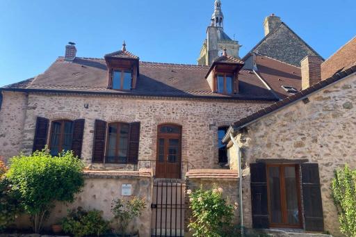 Charmante maison en pierre champenoise - Housity