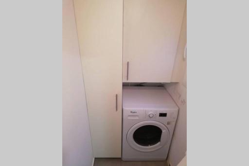 M1 Cool Loft 1 min walk to metro 15 min center by metro - Housity