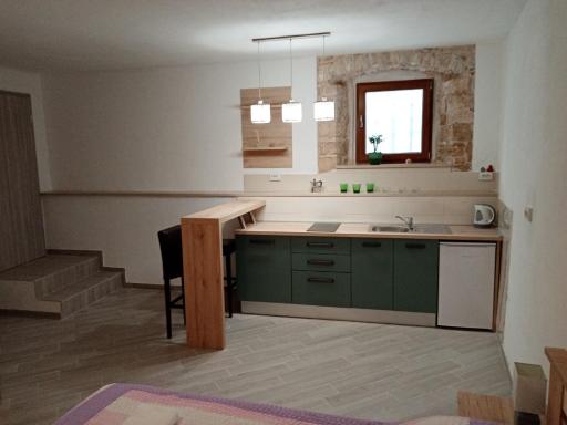 Studio apartment Iva - Housity