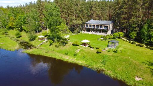 Pušų takas - Housity