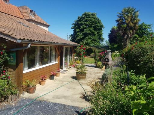 Gîte Aydie, 4 pièces, 6 personnes - FR-1-384-455 - Housity