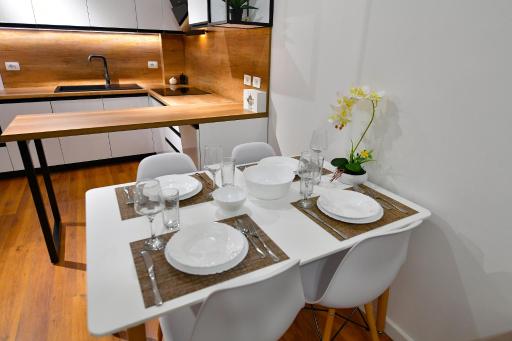 New Central Apartment - Housity