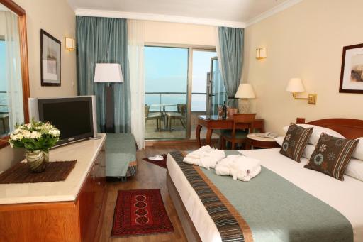Crowne Plaza Haifa by IHG - Housity