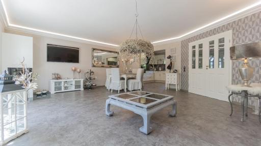 Ferienhaus Cottbus, Garage, große Sonnenterrasse, Kamin, 4 Zimmer, Ankleidezimmer - Housity
