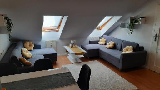 MIESZKANIE w Centrum PRZY PROMENADZIE i JEZIORZE Stare Miasto!!! Parking ! - Housity