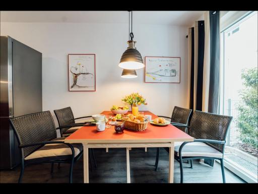 Weinreisedomizil mit eigenem Garten und Parkplatz - Housity