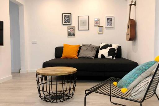 M5 Cool Terrace. Metro 1 min. Center 15' by metro - Housity