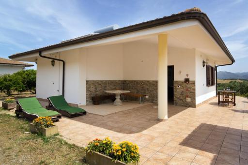 Villa Limone - Housity