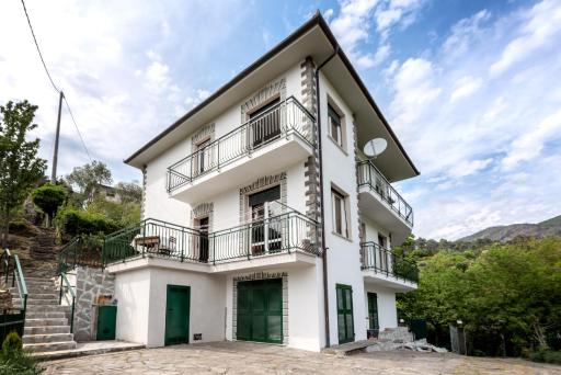 Villa Maremonti - con 3 piscine - Housity