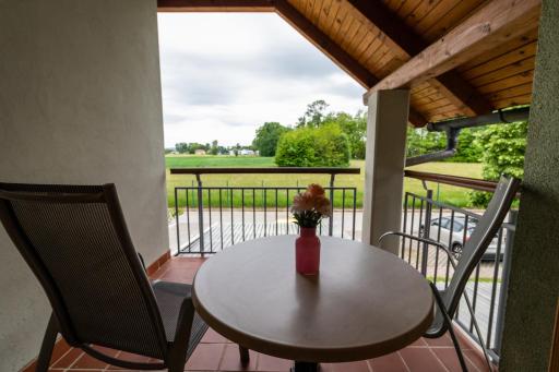 Comfortable apartment in Banovci - Housity