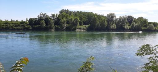 Un letto nel cortile - Housity