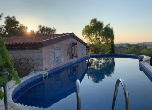Cosmema House 1 Hot tub and swimming pool villa - Housity