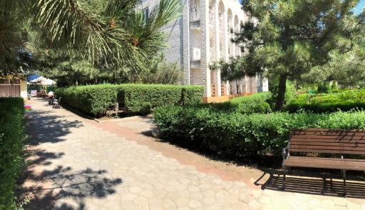 White house - Housity
