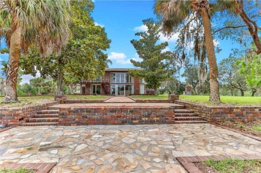 Lakefront house on private peninsula in Weeki Wachi near springs Nature Fishing - Housity