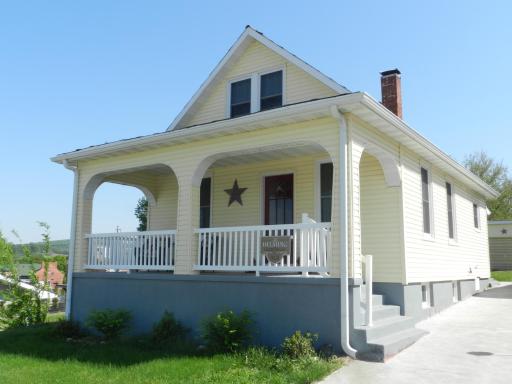 Helming Guest House - Housity