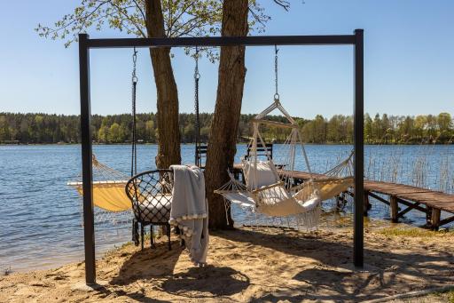 Apartament nad jeziorem Sukiel z własną plażą - Housity