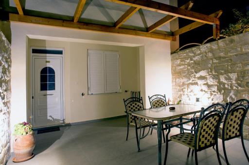 Kastro Apartments - Housity
