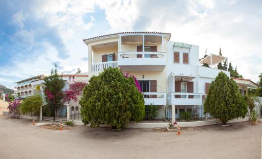 Lido Apartments Tolo - Housity