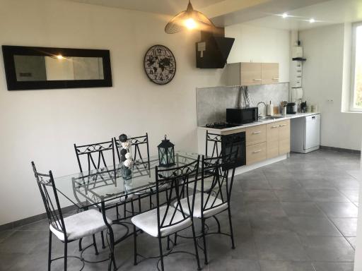 Bright house - Housity