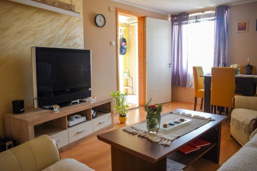 Golden BIS, Subotica - Housity