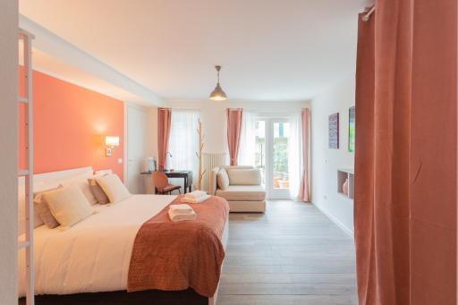 Enchanted Como Lake - Tremezzo Apartments by Rent All Como - Housity