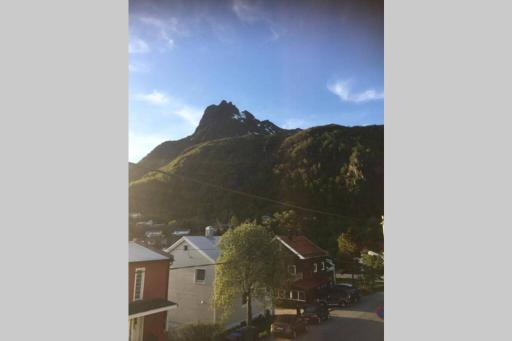 Leilighet nær Svolværgeita, 3 soverom, Lofoten - Housity