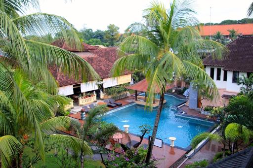 Bakung Beach Resort - Housity