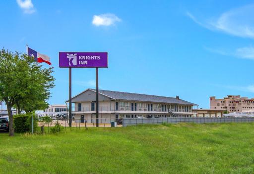 Knights Inn North Richland Hills - Housity