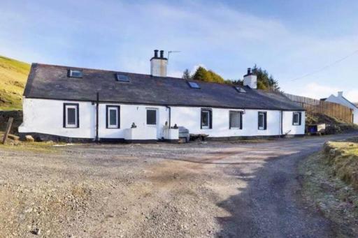Glendyne Cottages, Highest Village in Scotland - Housity